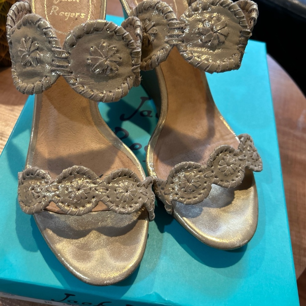 Jack Rogers Metallic Gold Heels Luccia Sz 9